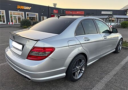 Mercedes-Benz C 230 V6 AMG Sport-Paket u. Fahrwerk, Sportsitze
