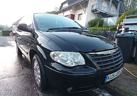 Chrysler Voyager Classic 2.8 CRD Autom 7Sitzer