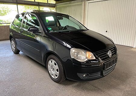 VW Polo Volkswagen 1.4 PDC / KLIMAUTO / SHZ / SCHIEBEDACH/PDC