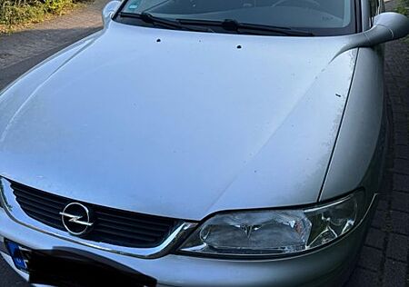 Opel Vectra 1.8 16V Edition 2000 Edition 2000