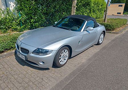 BMW Z4 Roadster 2.0i -mit Hardtop