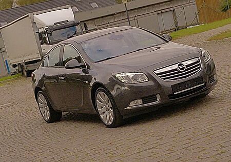 Opel Insignia gebraucht kaufen Opel Insignia A Lim. Cosmo LEDER 1HAND XENON TÜV NEU