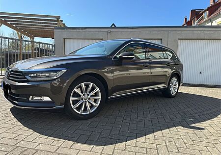 VW Passat Variant Volkswagen 2.0 TDI SCR 176kW DSG 4MOT Hi...