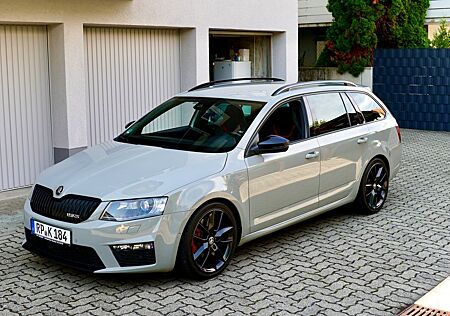 Skoda Octavia 2.0 TSI DSG RS Combi RS Standheizung