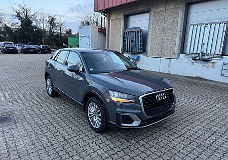 Audi Q2 1.6 TDI S tronic | TÜV & Reifen NEU |