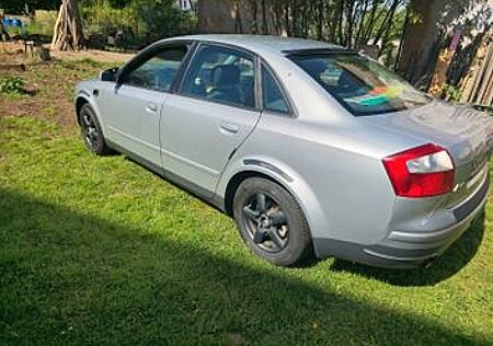 Audi A4 2.0 FSI -
