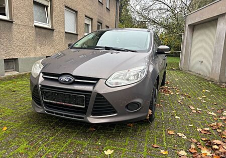 Ford Focus 1,0 EcoBoost 74kW Ambiente Ambiente