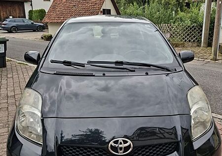 Toyota Yaris 1,0-l-VVT-i -