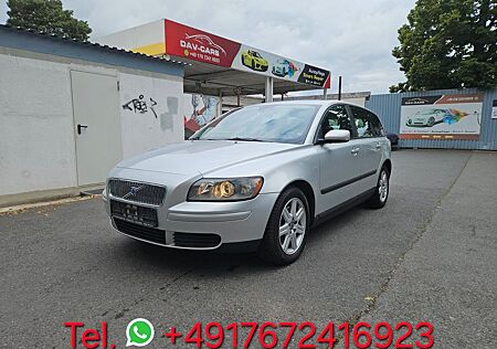 Volvo V50 Kombi 2.4 Automatik Klima TÜV 03/2025