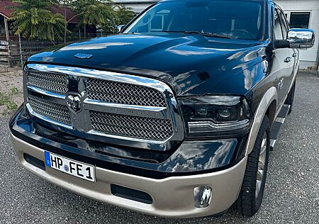 Dodge RAM 1500 Laramie