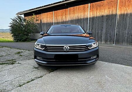 VW Passat Volkswagen 2.0 TDI SCR 140kW DSG Highline Varian...
