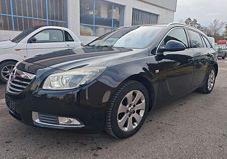 Opel Insignia Tourer Sport 4x4*EURO 5*TÜV*ALU*XENON*