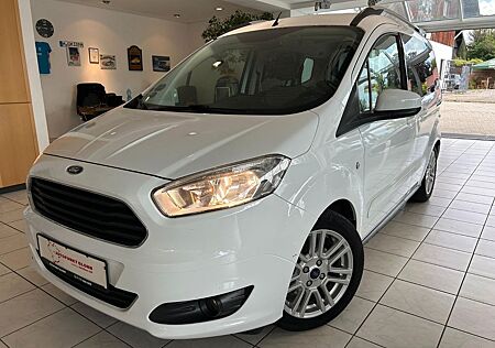 Ford Tourneo Courier Titanium*Kamera*AHK*Navi.*
