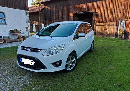Ford Grand C-Max 1,6 EcoBoost 110kW Titanium Titanium