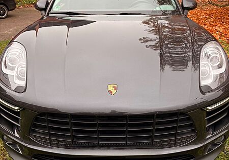 Porsche Macan - - Vulkangrau Panoramadach AHK