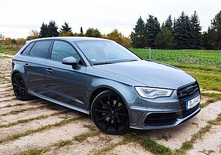 Audi S3 2.0 TFSI S tronic quattro Sportback -