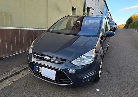 Ford S-Max 2,2 TDCi 147kW DPF Titanium Titanium