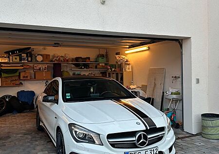 Mercedes-Benz CLA 45 AMG SPEEDSHIFT DCT 4MATIC AMG