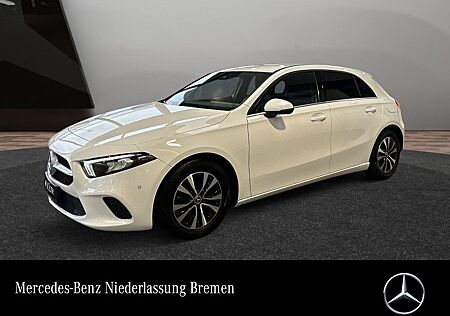 Mercedes-Benz A 180 d Style/LED/AHK/Navi+/CarPlay/DAB/PTS/Temp
