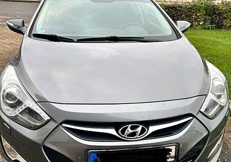 Hyundai i40 cw 1.7 CRDi Premium 100kW Automatik Premium