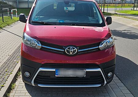 Toyota Pro Ace Proace (Verso) 1,5-l-D-4D 88kW L2 Team Deuts...