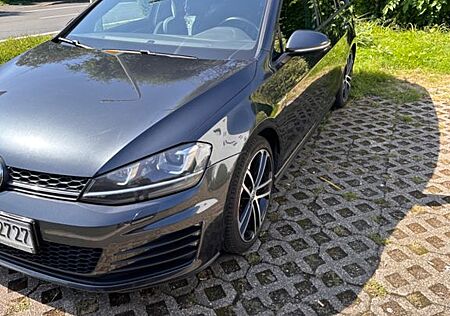 VW Golf Volkswagen 2.0 TDI BMT GTD Variant GTD