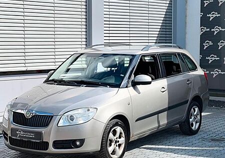 Skoda Fabia Combi Elegance/SHZ/PDC/