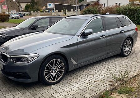 BMW 530i xDrive Touring A -