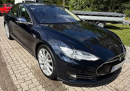 Tesla Model S P85 PERFORMANCE