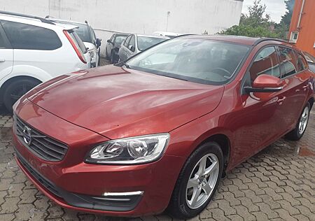 Volvo V60 Kombi Kinetic *1-Hand*Scheckheft*