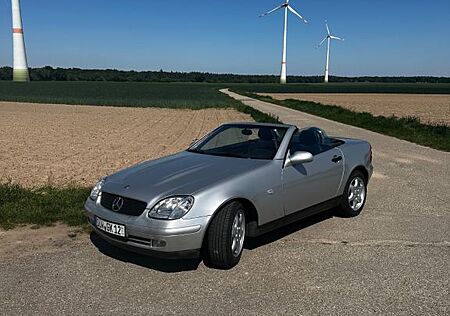 Mercedes-Benz SLK 200 -