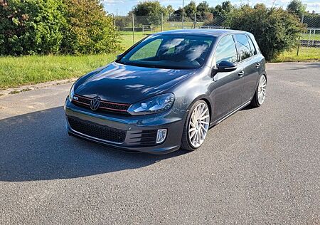 VW Golf Volkswagen 2.0 TSI DSG GTI GTI