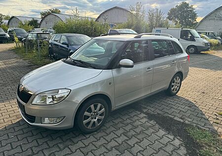 Skoda Fabia 1.2l TSI Kombi *Klimaautom*AHK*ALU*EURO5*