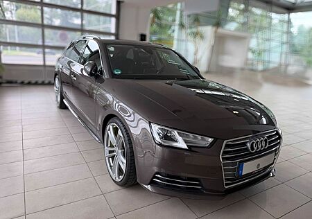 Audi A4 SPORT Autom. NAVI Keyless Sitzhzg. Xenon