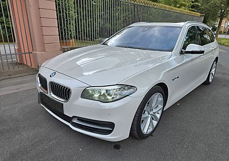 BMW 530d Touring A Luxury Line Luxury Line