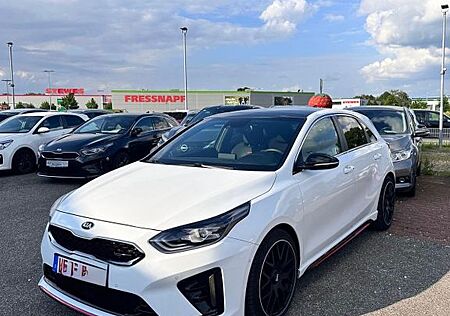 Kia Cee'd / Ceed 1.6 T-GDI DCT GT GT Panorama 204 PS