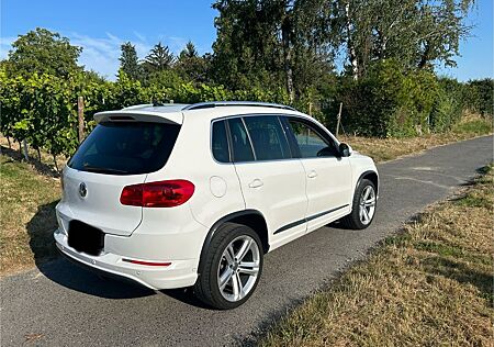 VW Tiguan Volkswagen 2.0 TSI 4MOTION Sport & Style Sport &...