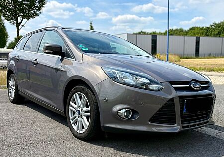 Ford Focus 2,0TDCi DPF Titanium Turnier 1.Hd.