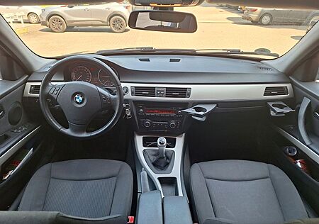 BMW 320d Scheckheftgepflegt