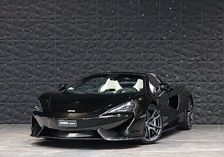 McLaren 570S Spider - Carbon - B&W - Lift - Low Mileage
