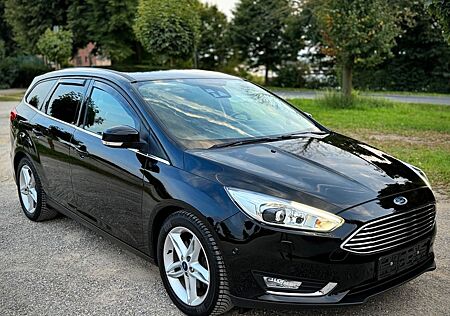 Ford Focus Turnier Titanium,Top Ausstattung,Neu-TÜV