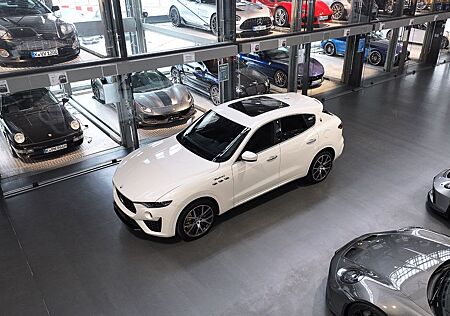 Maserati Levante Modena S - 1. Hand -43.200KM - Pano