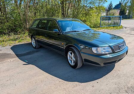Audi A6 2.8 Avant Auto quattro quattro