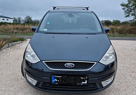 Ford Galaxy 2,0 TDCi 96kW DPF Ghia Ghia
