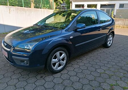 Ford Focus 1,6 Ti-VCT Sport Sport HU neu