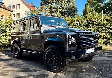 Land Rover Defender 110 mit neuem Motor + Garantie
