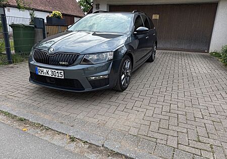 Skoda Octavia 2.0 TDI DSG RS Combi RS