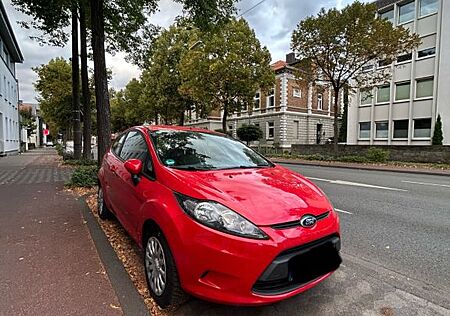 Ford Fiesta | 1,25 | 60PS | Rentnerfahrzeug |