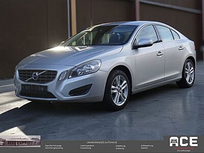 Volvo D4 Momentum Automatik Sound Navi