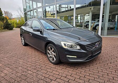 Volvo S60 Lim. Momentum D4 NAVI